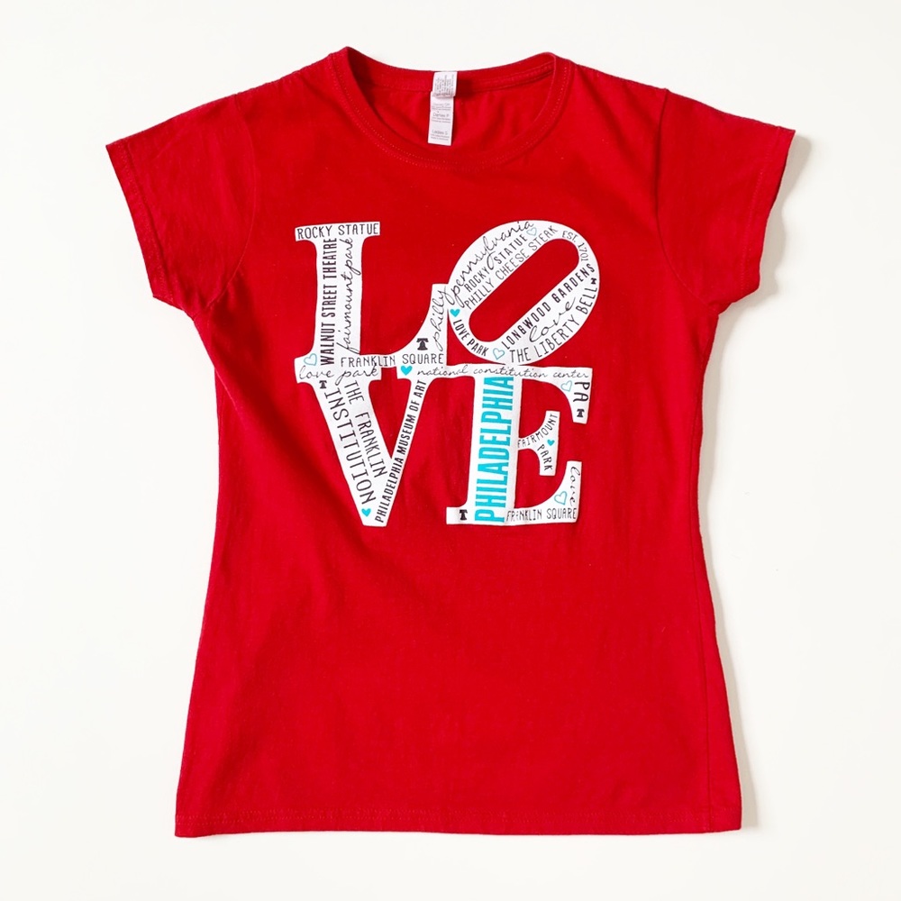 Red Philadelphia LOVE Fitted Tee Size Small